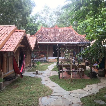 Vh Surf Camp Daire Pacitan Dış mekan fotoğraf